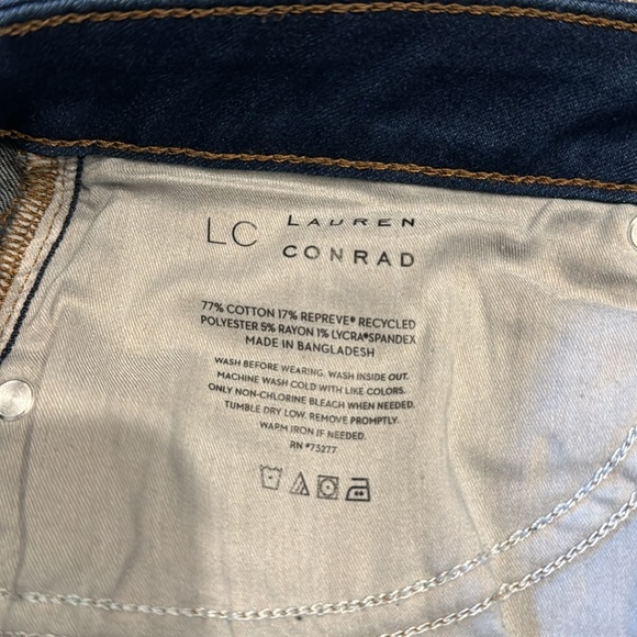 Lauren Conrad Blue Jeans Super High Rise Flare 12S 12 Short Petite - Picture 6 of 8